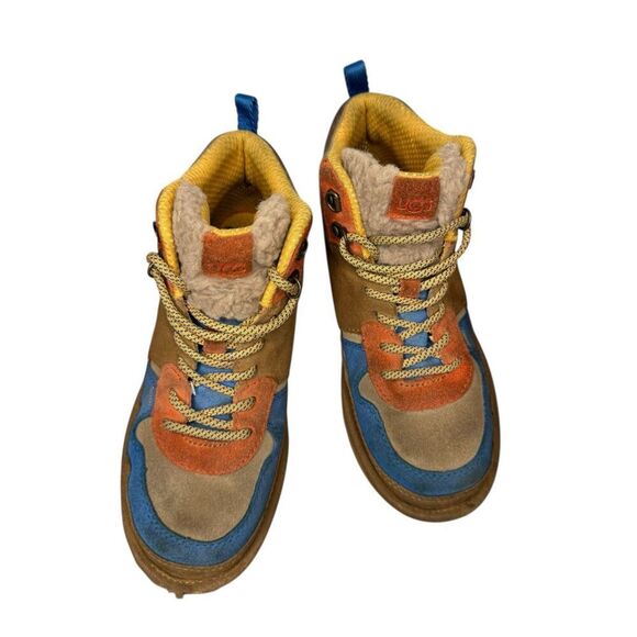 UGG Highland Hi Heritage Youth 3 Boots Suede Winter Outdoor - Picture 2 of 8